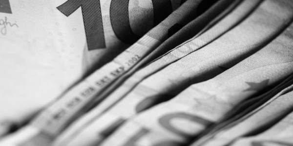 Derecho Penal / Abogados Penalistas en Tarragona · Delitos Económicos